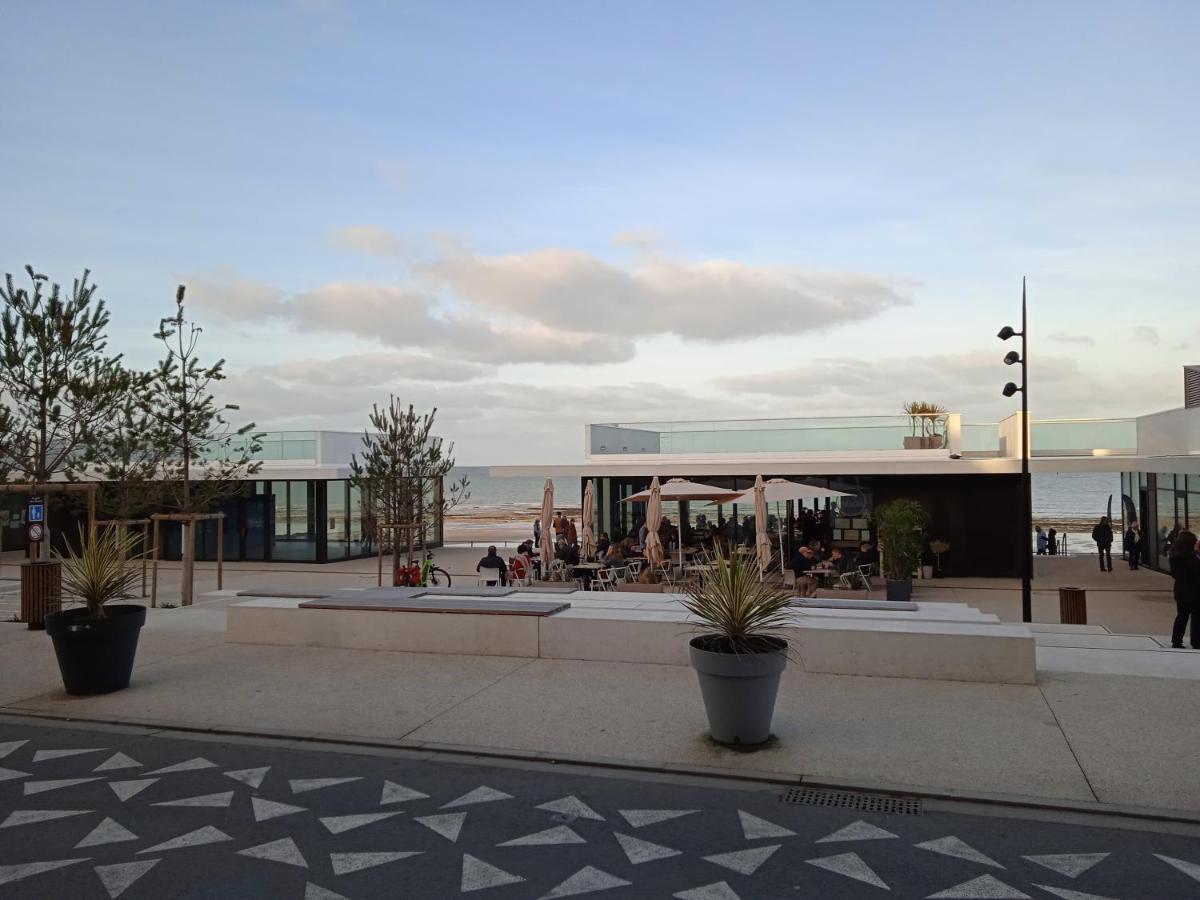Albireo, Appt Cosy En Front De Mer Luc-sur-Mer Exterior photo